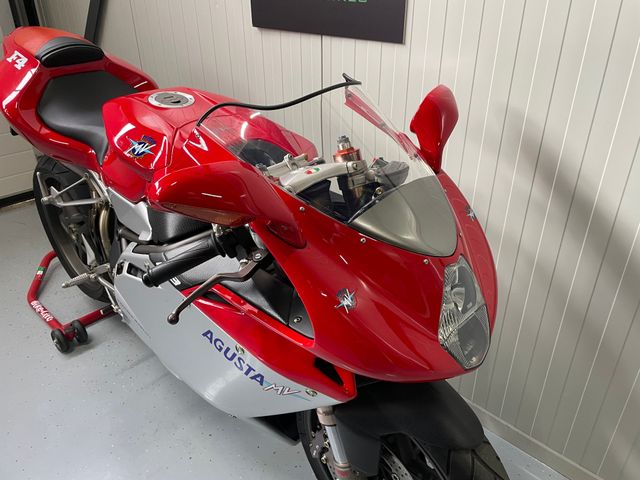 mv-agusta - f4-750-s-1-1