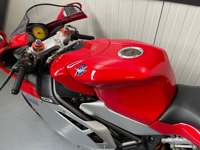 mv-agusta - f4-750-s-1-1