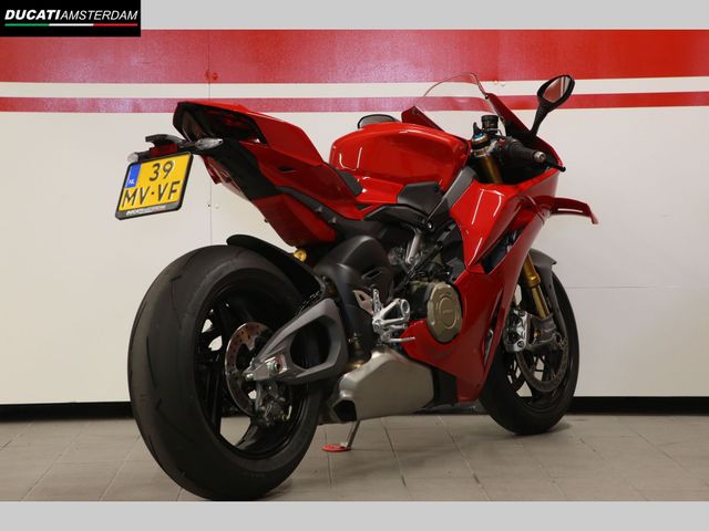 ducati - panigale-v4-s