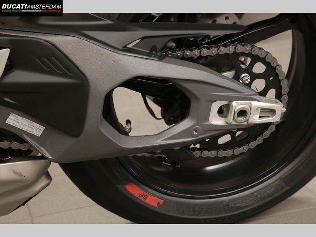 ducati - panigale-v4-s