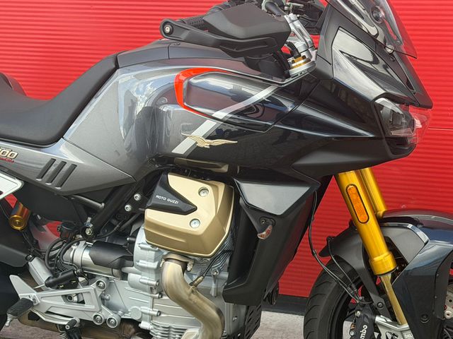 moto-guzzi - v-100-mandello-s