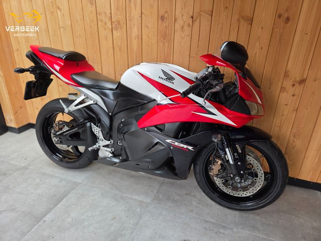 honda - cbr-600-rr-c-abs