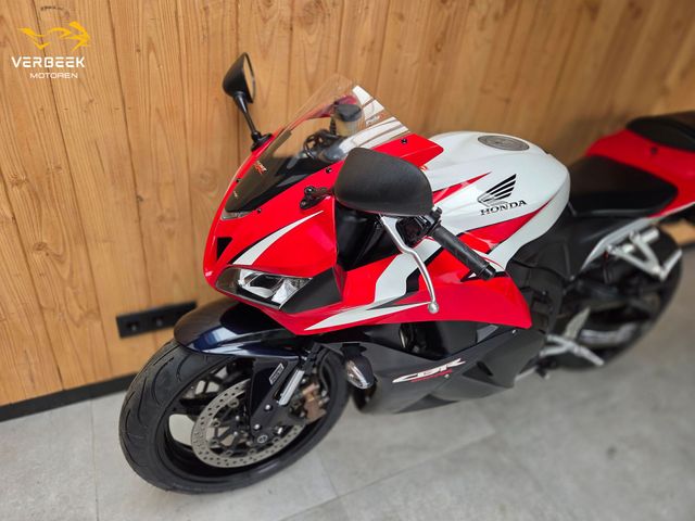 honda - cbr-600-rr-c-abs