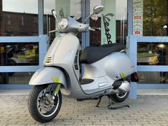 VESPA GTS SUPER TECH 300