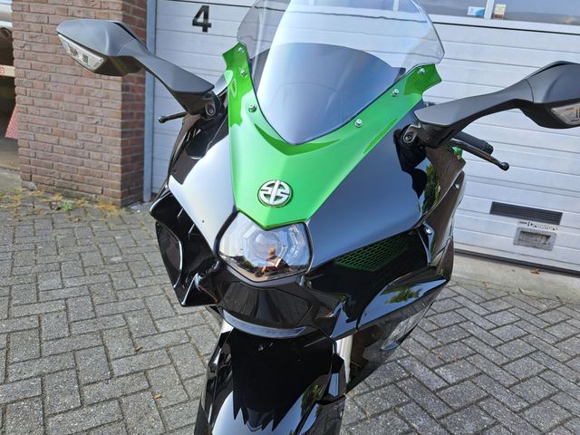 kawasaki - ninja-h2-sx-se