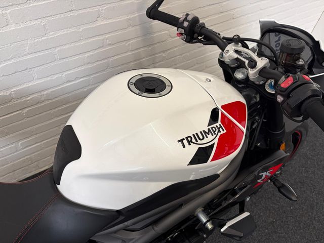 triumph - speed-triple-rs
