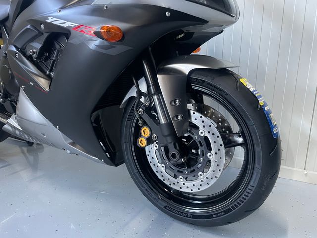 yamaha - yzf-r1
