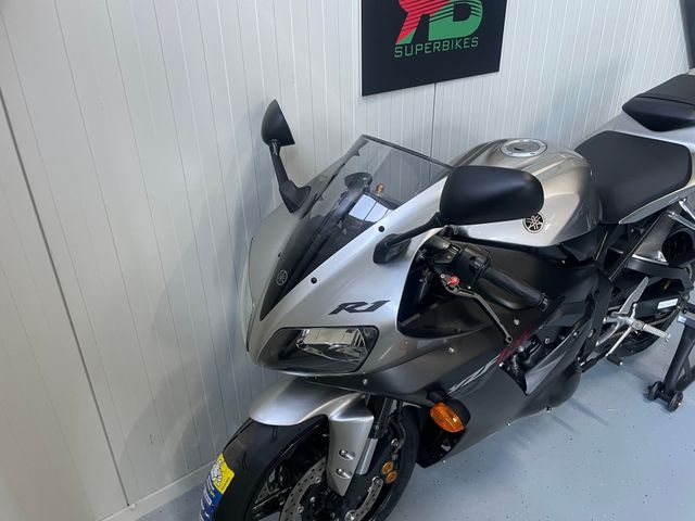 yamaha - yzf-r1