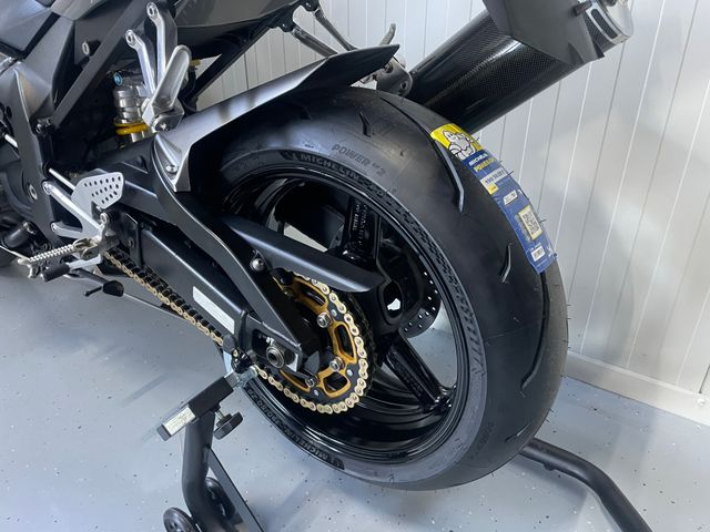 yamaha - yzf-r1