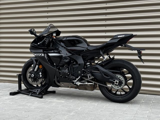 yamaha - r1