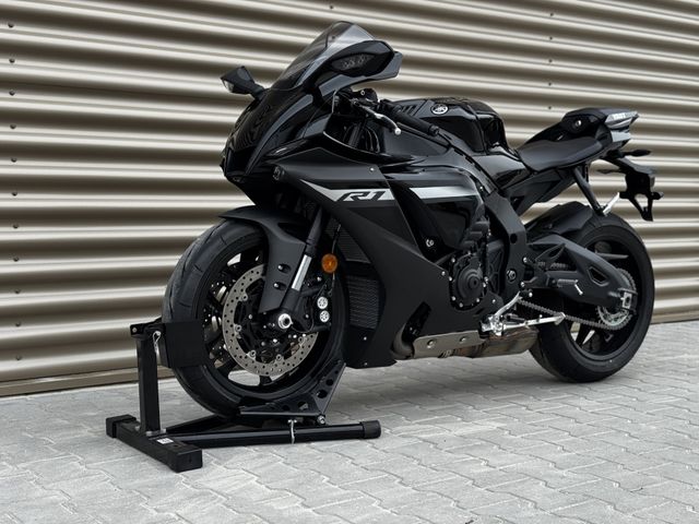 yamaha - r1