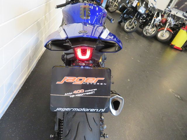 yamaha - yzf-r1