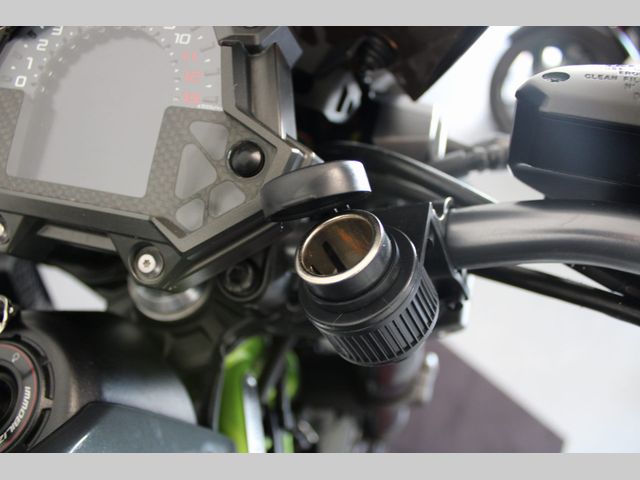 kawasaki - z900