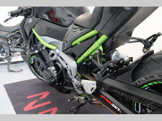 kawasaki - z900