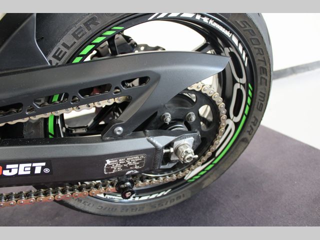 kawasaki - z900