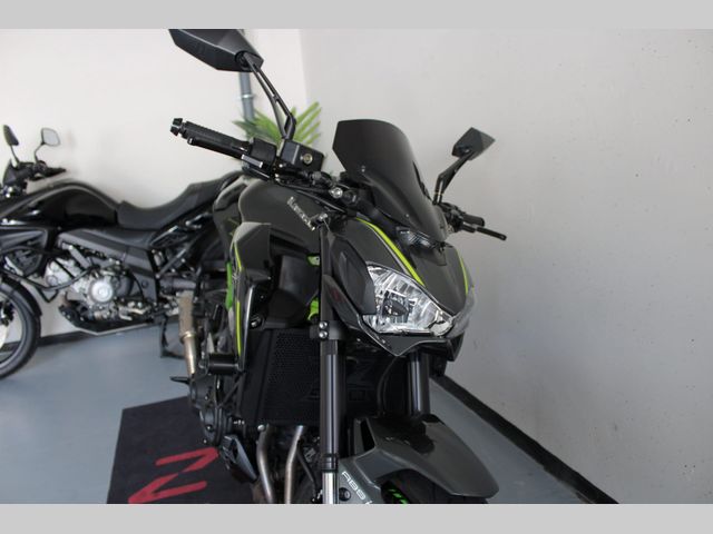 kawasaki - z900
