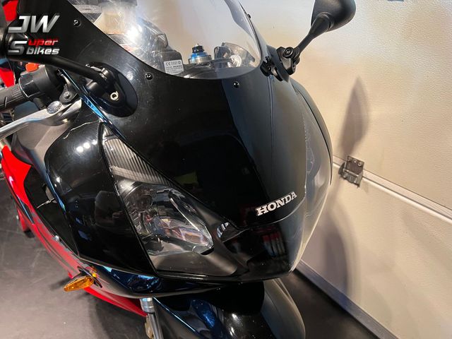 honda - cbr-1000-rr-fireblade