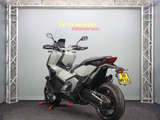 honda - x-adv
