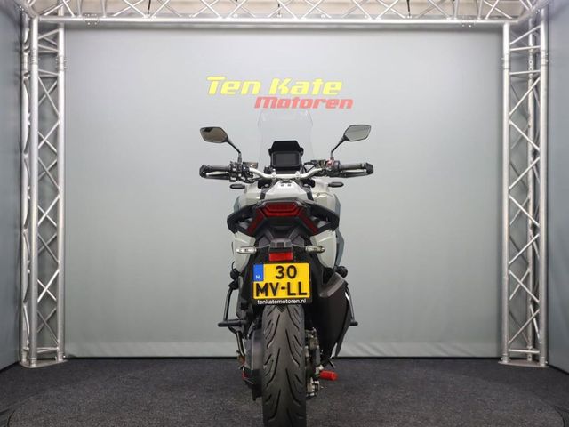 honda - x-adv