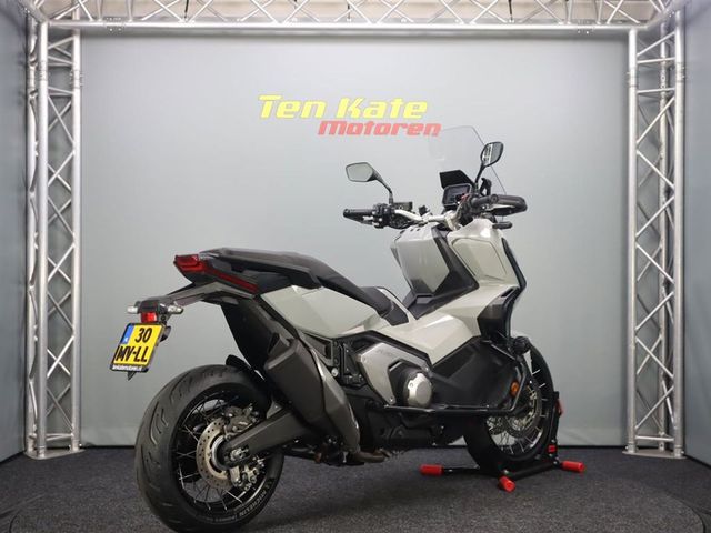 honda - x-adv