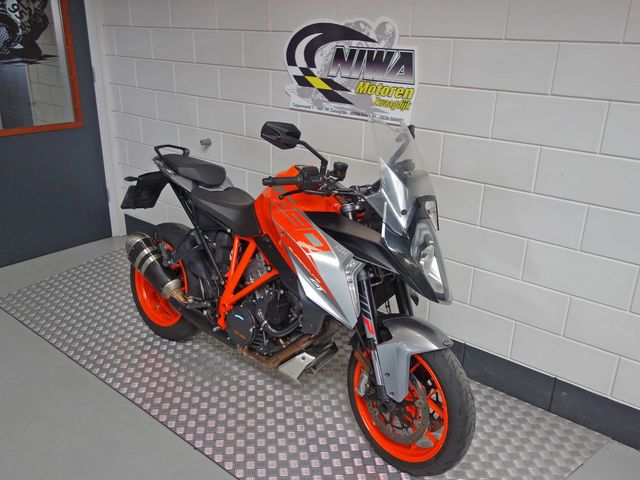 ktm - 1290-super-duke-gt