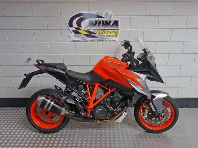 ktm - 1290-super-duke-gt
