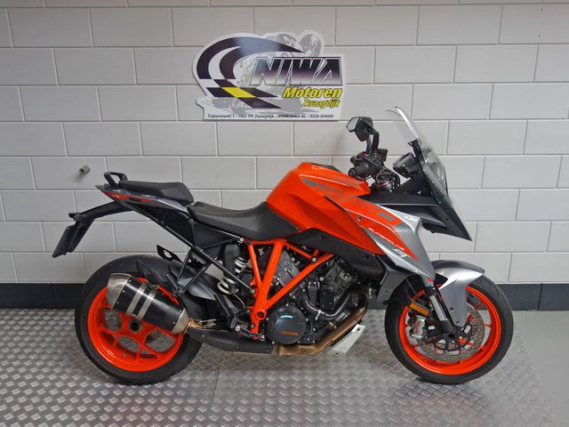 ktm - 1290-super-duke-gt