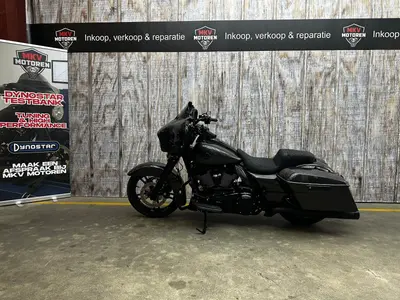 HARLEY-DAVIDSON STREET GLIDE FLHX – foto 3
