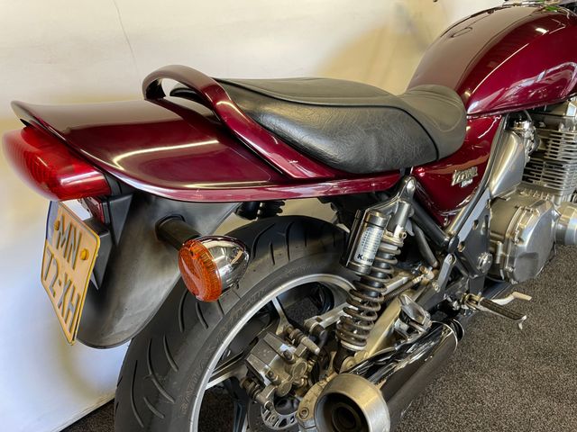 kawasaki - zephyr-1100