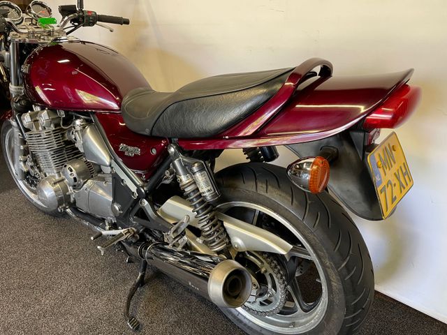 kawasaki - zephyr-1100