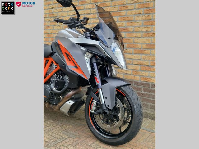 ktm - 1290-super-duke-gt