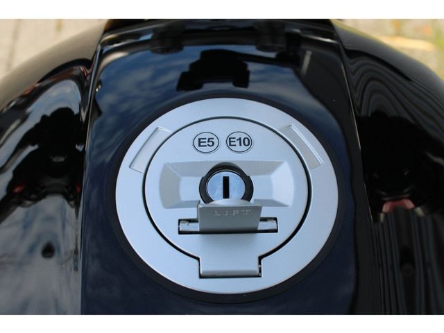 bmw - r-12-nine-t