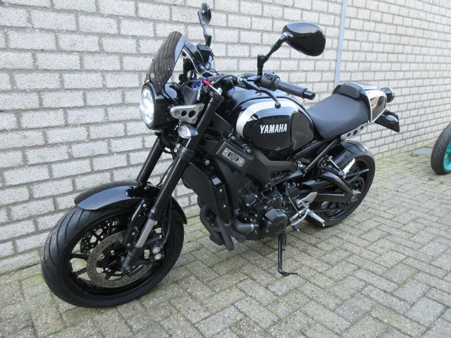 yamaha - xsr-900