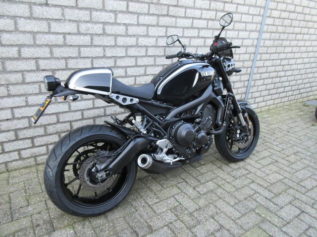 yamaha - xsr-900