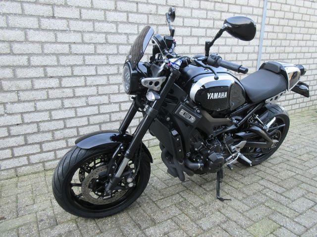 yamaha - xsr-900