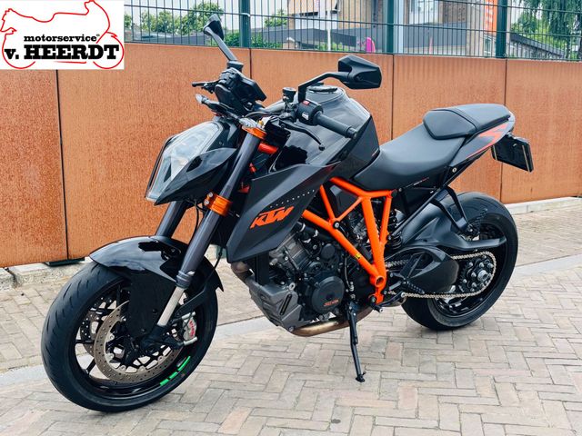 ktm - 1290-super-duke-r