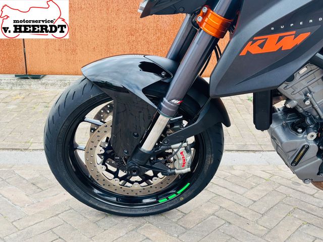 ktm - 1290-super-duke-r