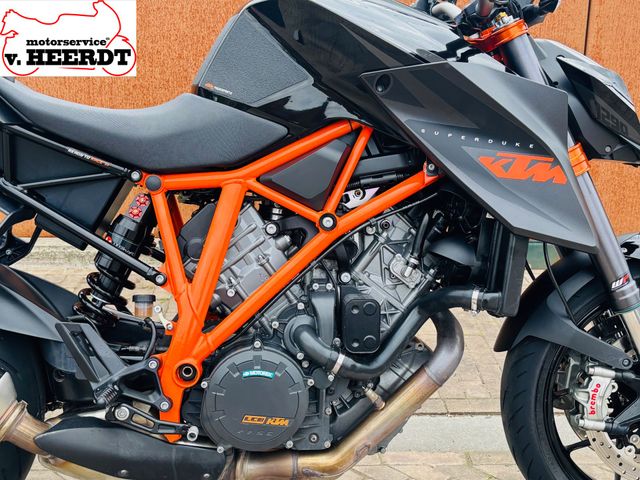 ktm - 1290-super-duke-r