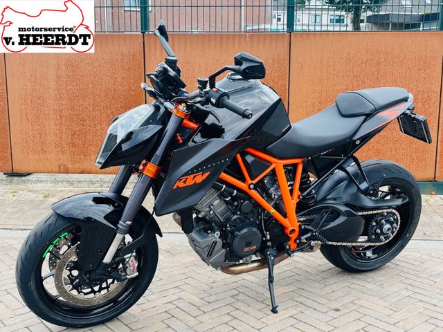 ktm - 1290-super-duke-r