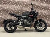 TRIUMPH TRIDENT 660