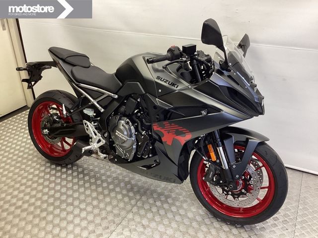 suzuki - gsx-8r