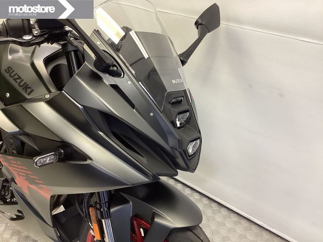 suzuki - gsx-8r