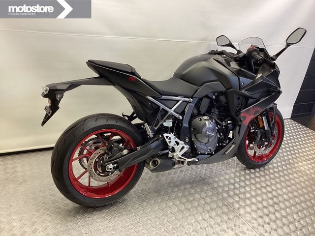 suzuki - gsx-8r