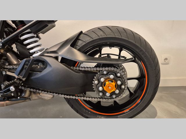 ktm - 1290-super-duke-r