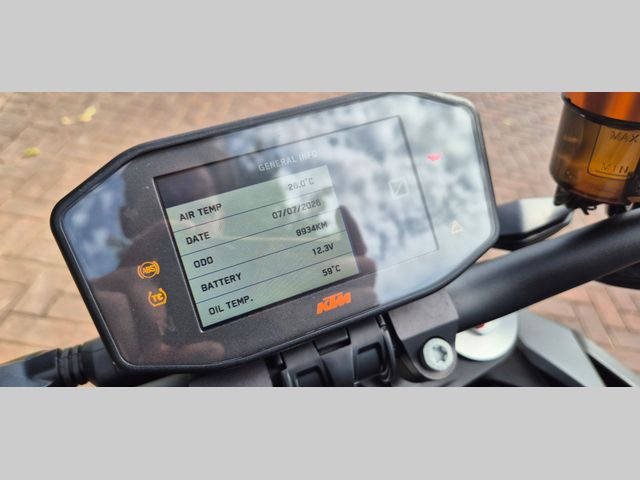 ktm - 1290-super-duke-r