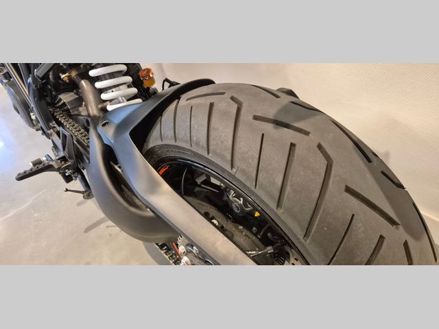 ktm - 1290-super-duke-r