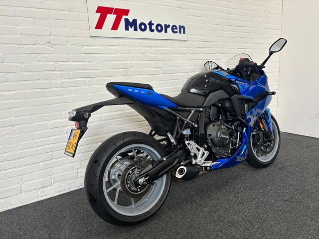 suzuki - gsx-8r