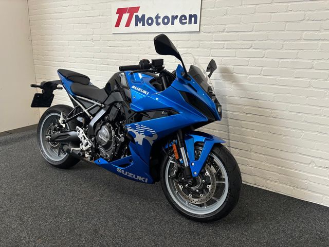suzuki - gsx-8r