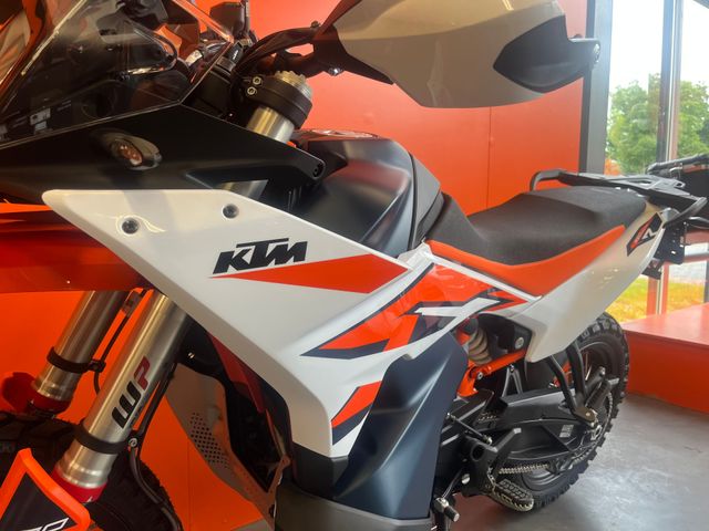 ktm - 890-adventure-r