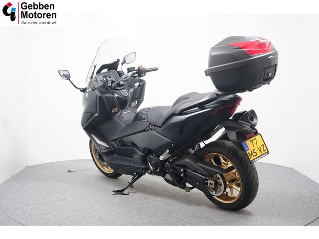 yamaha - tmax-tech-max-560